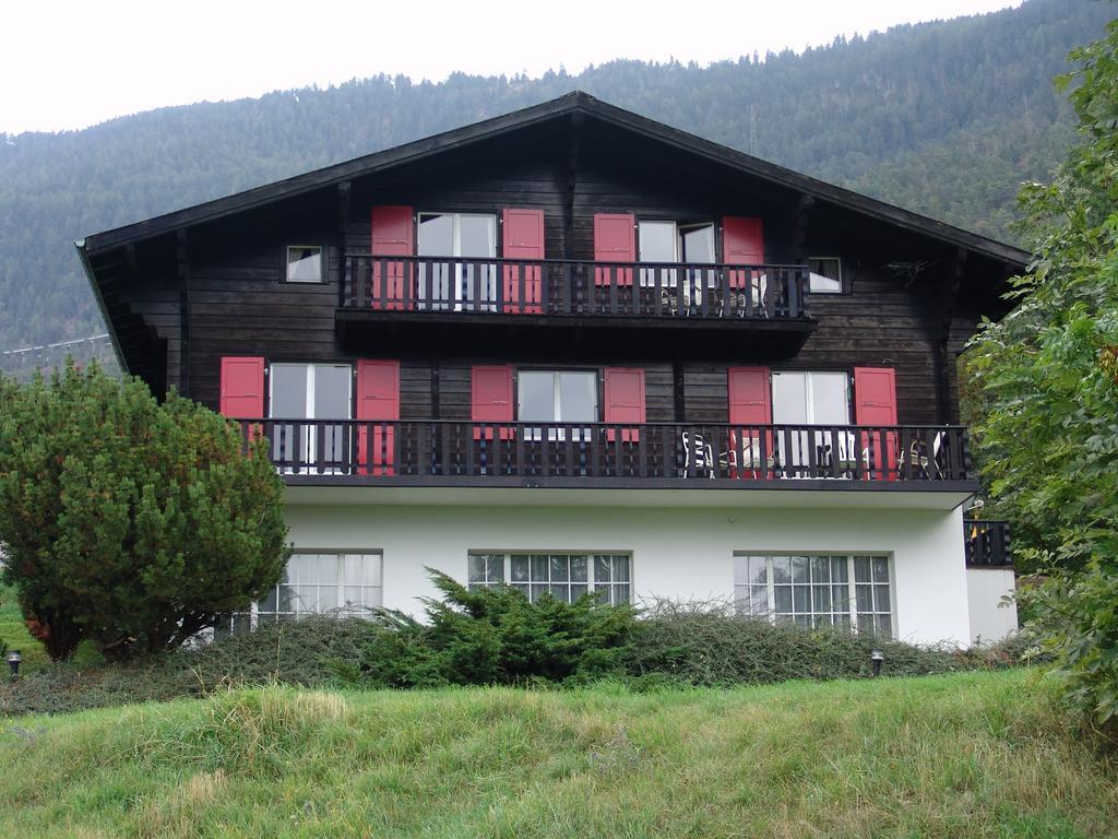 Chalet Esher Surrey Ried-Brig Extérieur photo
