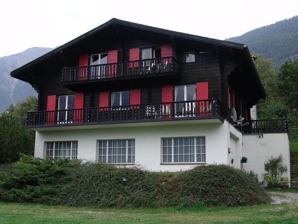 Chalet Esher Surrey Ried-Brig Extérieur photo