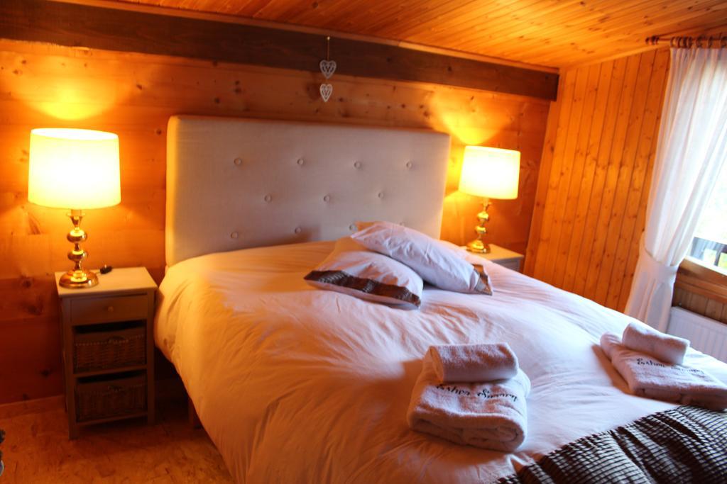 Chalet Esher Surrey Ried-Brig Extérieur photo