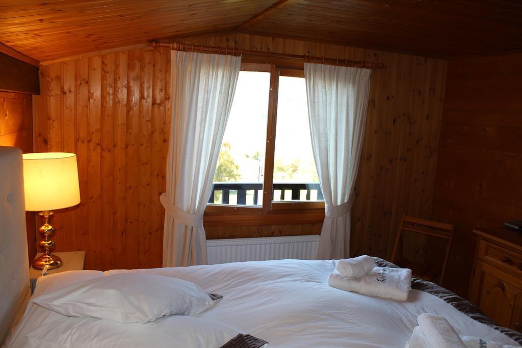Chalet Esher Surrey Ried-Brig Extérieur photo